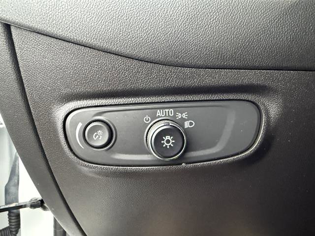 Used 2023 Chevrolet Equinox LT image 34