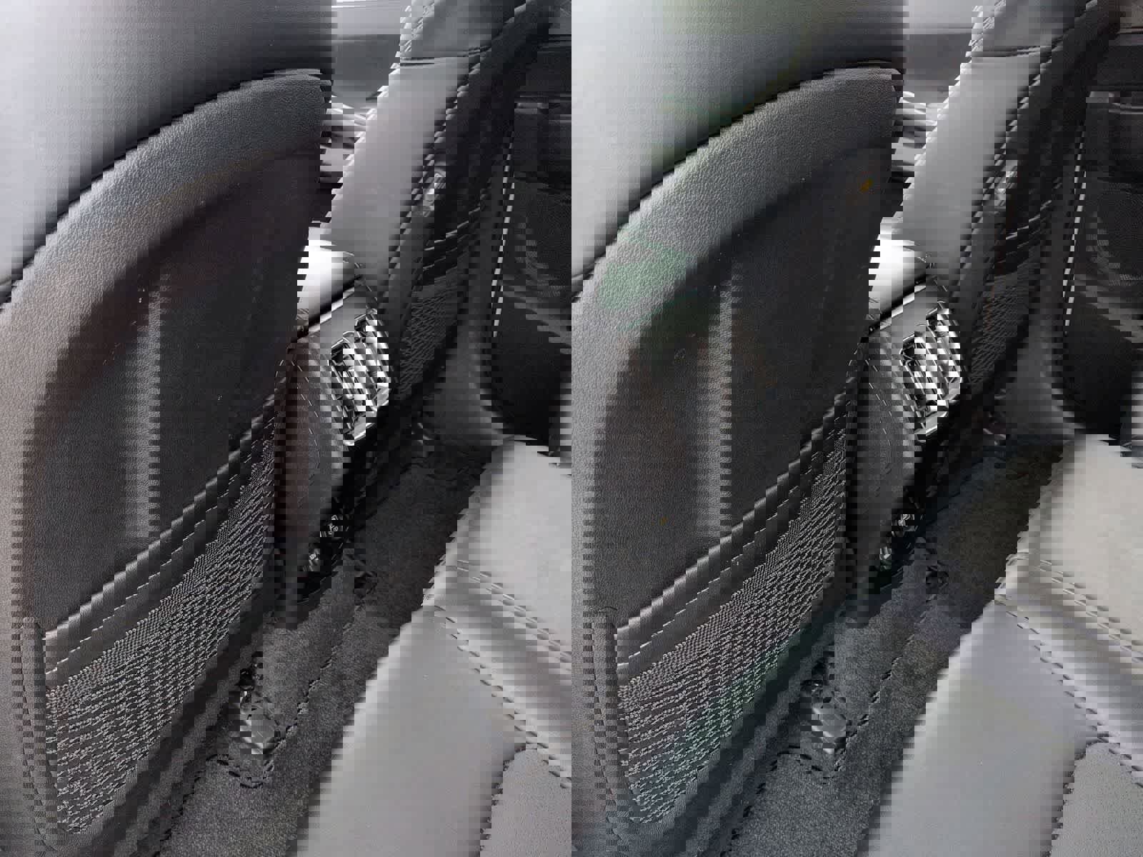 Used 2021 Kia Sorento S w/ Panoramic Sunroof Package image 16