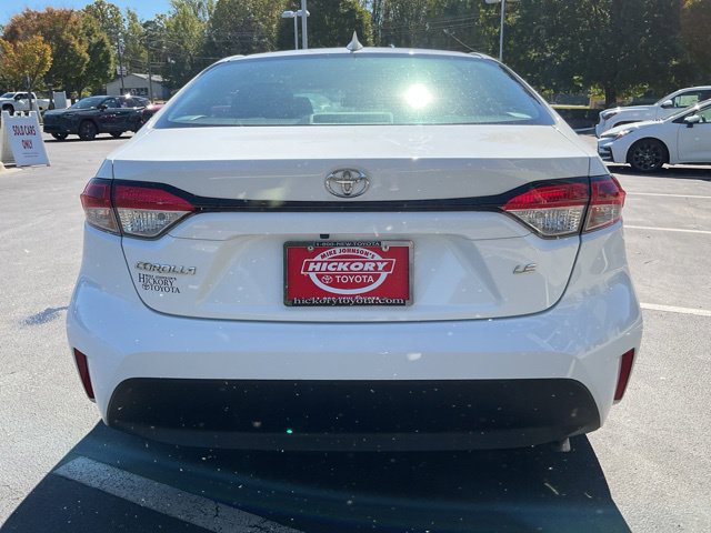 Used 2023 Toyota Corolla LE FWD image 9