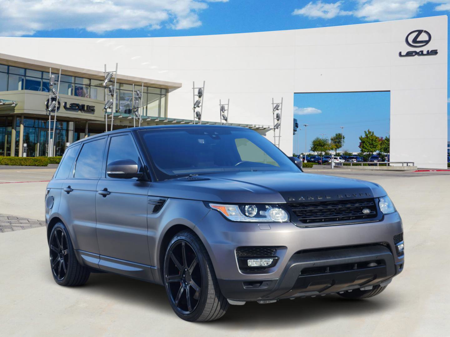 Used 2017 Land Rover Range Rover Sport image 2