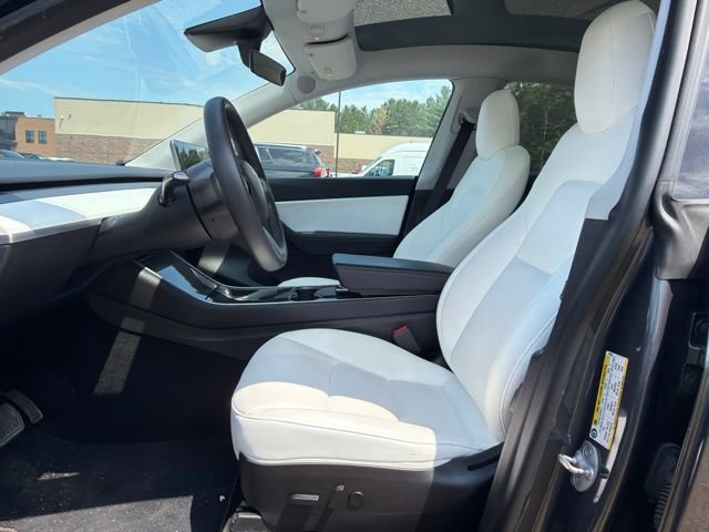 Used 2020 Tesla Model Y AWD image 16