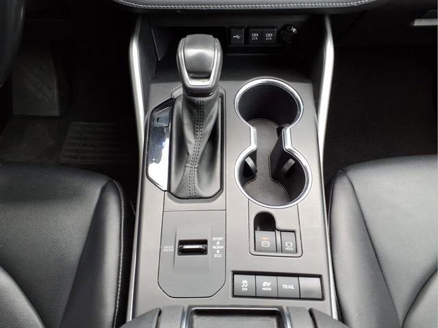 Used 2021 Toyota Highlander XLE image 21