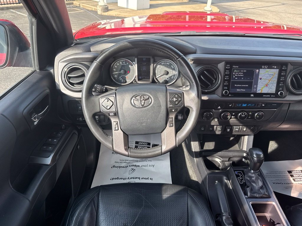 Used 2020 Toyota Tacoma TRD Sport w/ TRD Premium Sport Package AWD/4WD image 28