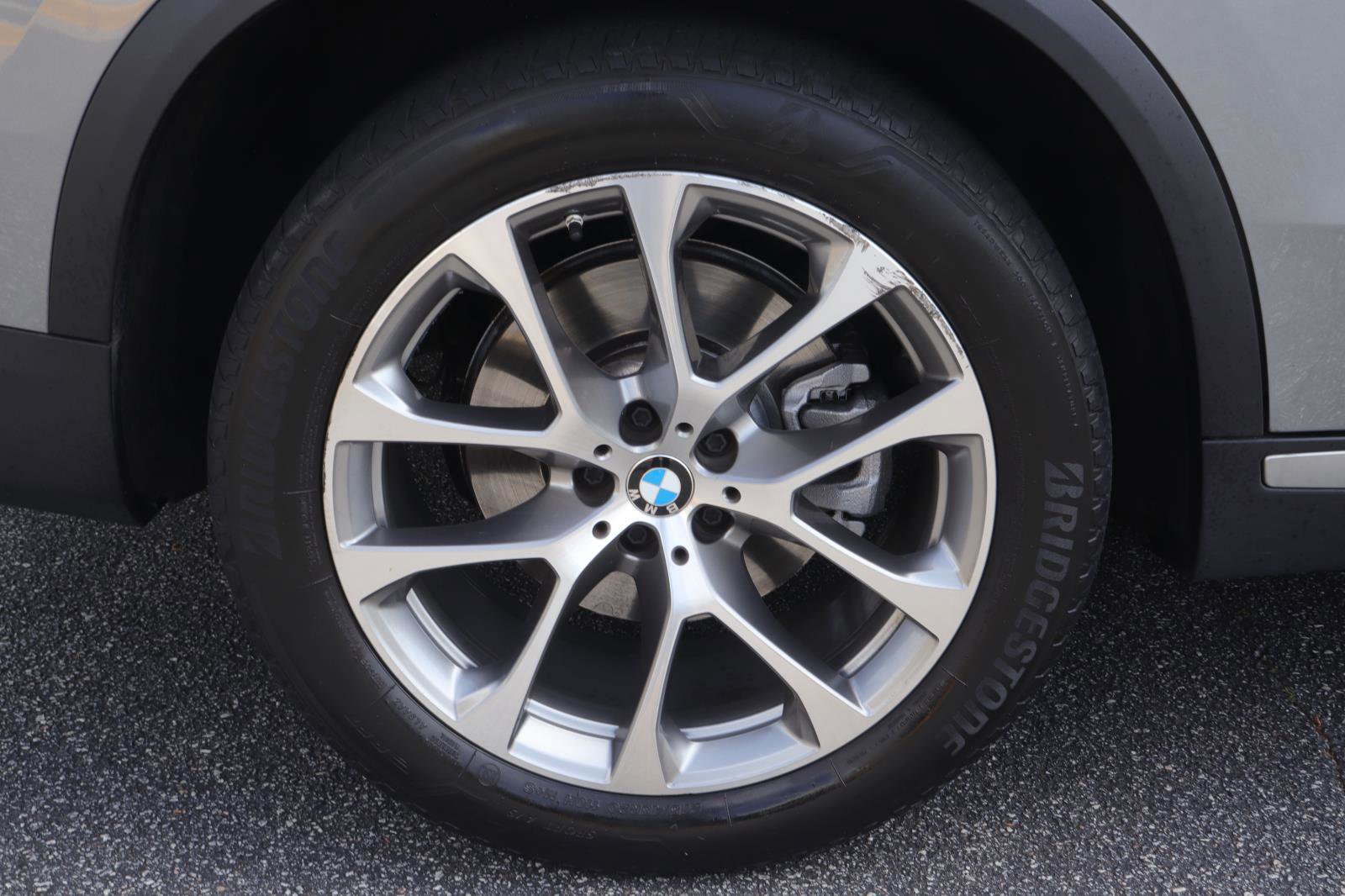 Used 2024 BMW X5 xDrive40i w/ Parking Assistance Package image 42
