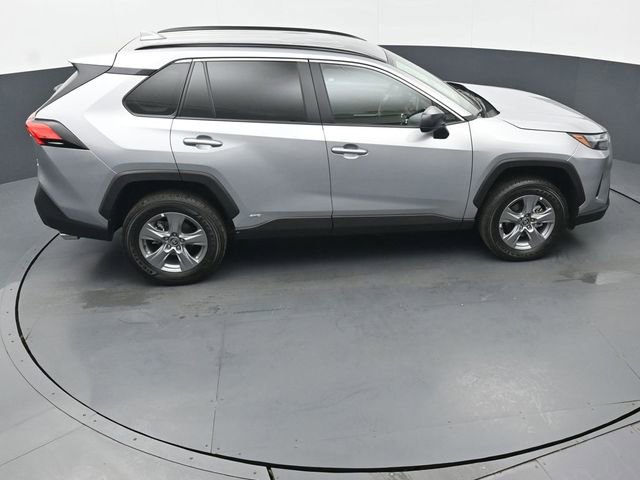 Certified 2025 Toyota RAV4 LE AWD/4WD image 38