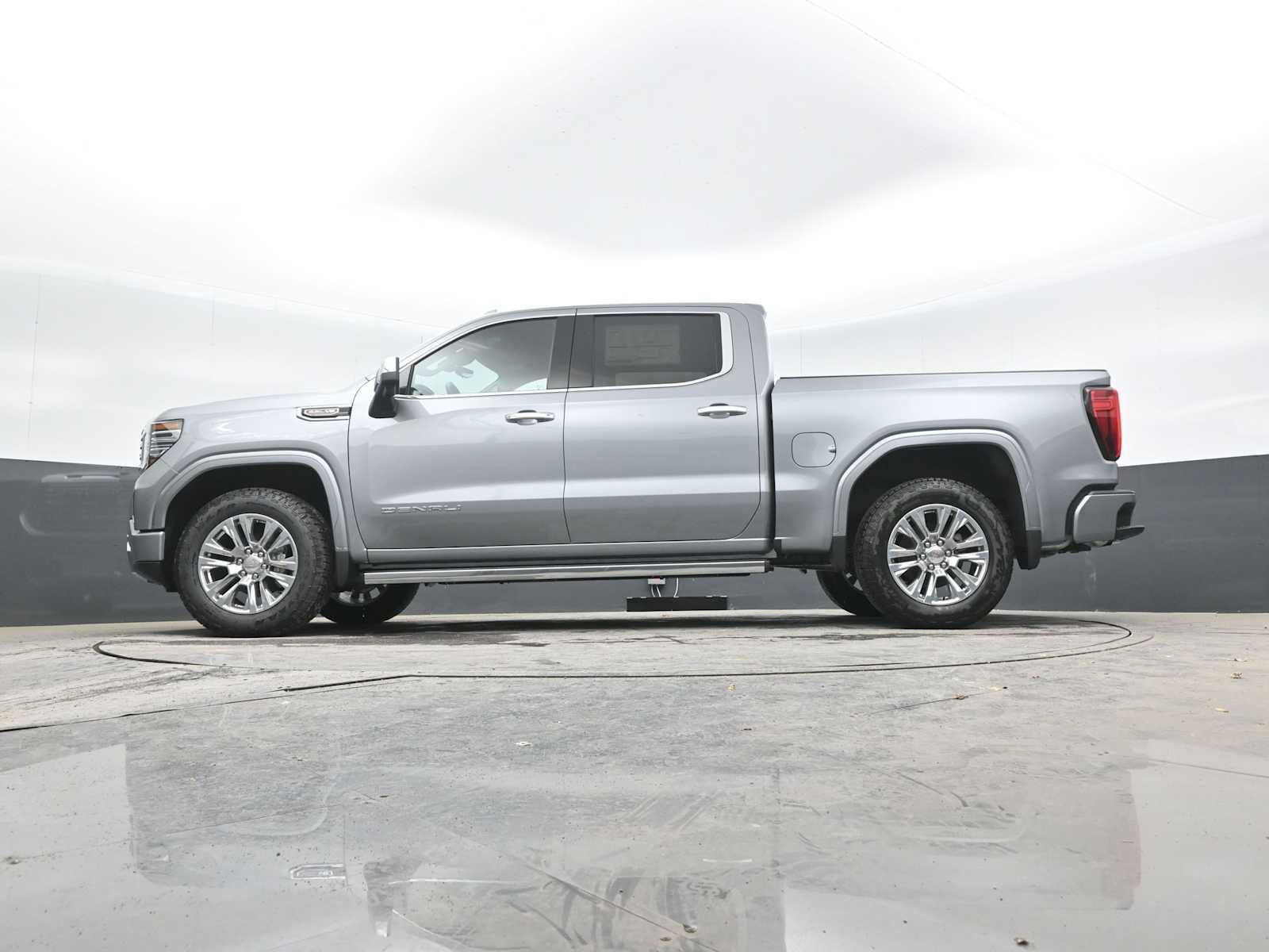New 2026 GMC Sierra 1500 Denali w/ Technology Package image 39