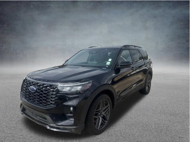 Used 2025 Ford Explorer ST-Line w/ ST-Line Street Pack AWD/4WD image 3