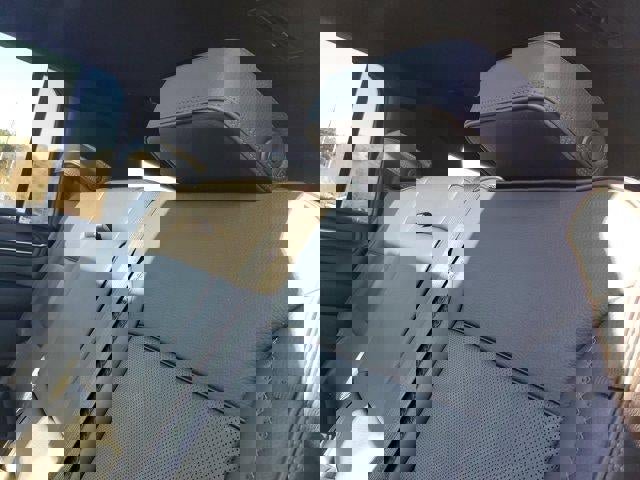 Used 2024 GMC Yukon XL Denali image 10