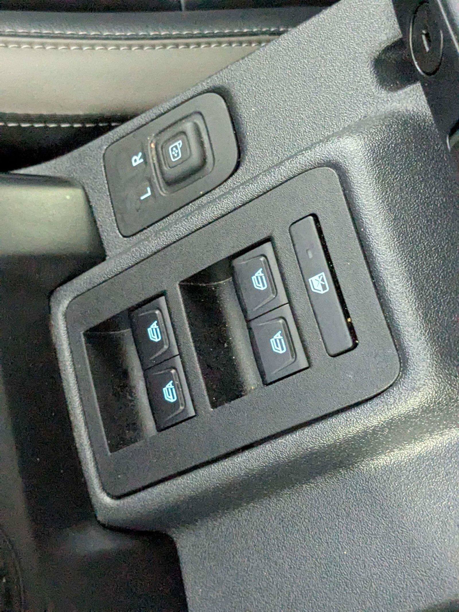 Used 2025 Ford Bronco Outer Banks AWD/4WD image 24
