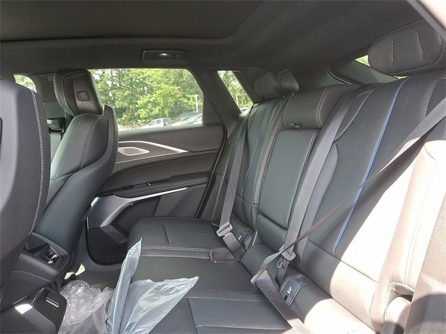 New 2025 Cadillac Lyriq Luxury image 9