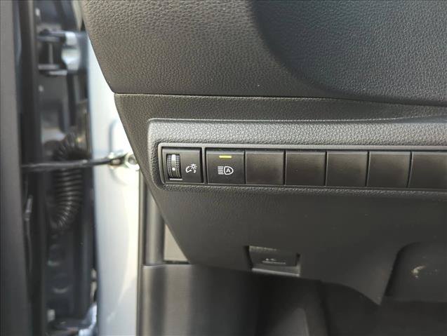 Used 2023 Toyota Corolla LE w/ LE Convenience Package FWD image 13