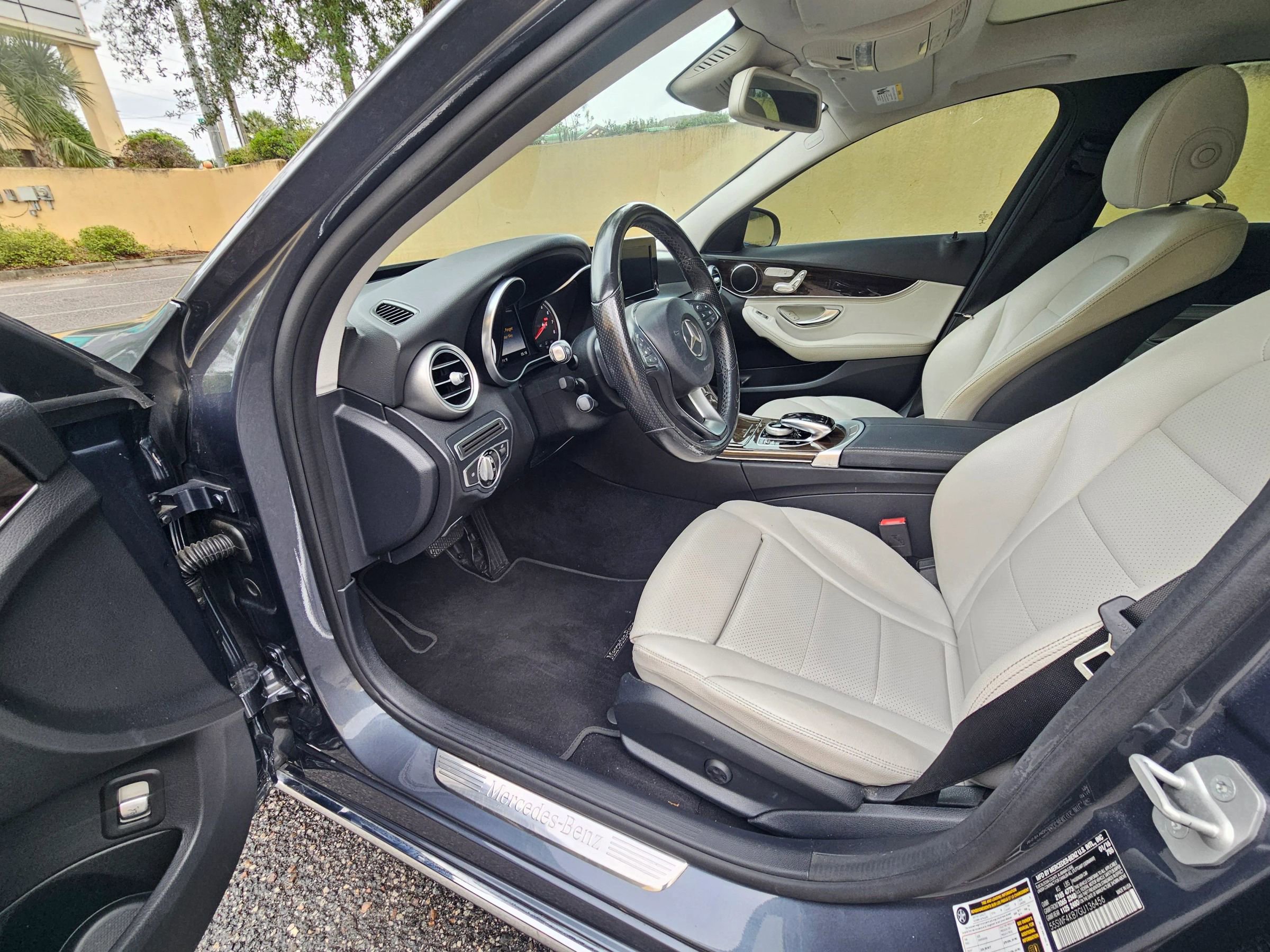 Used 2016 Mercedes-Benz C 300 4MATIC Sedan image 22