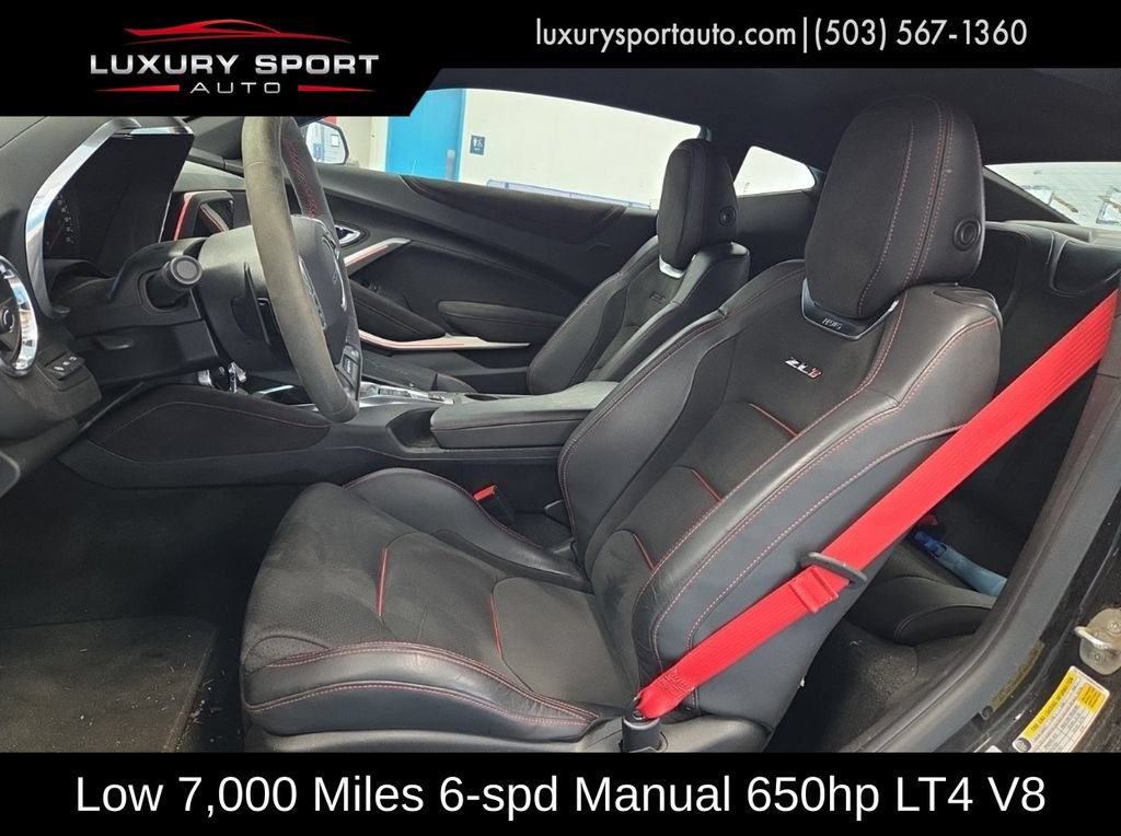 Used 2017 Chevrolet Camaro ZL1 RWD image 5