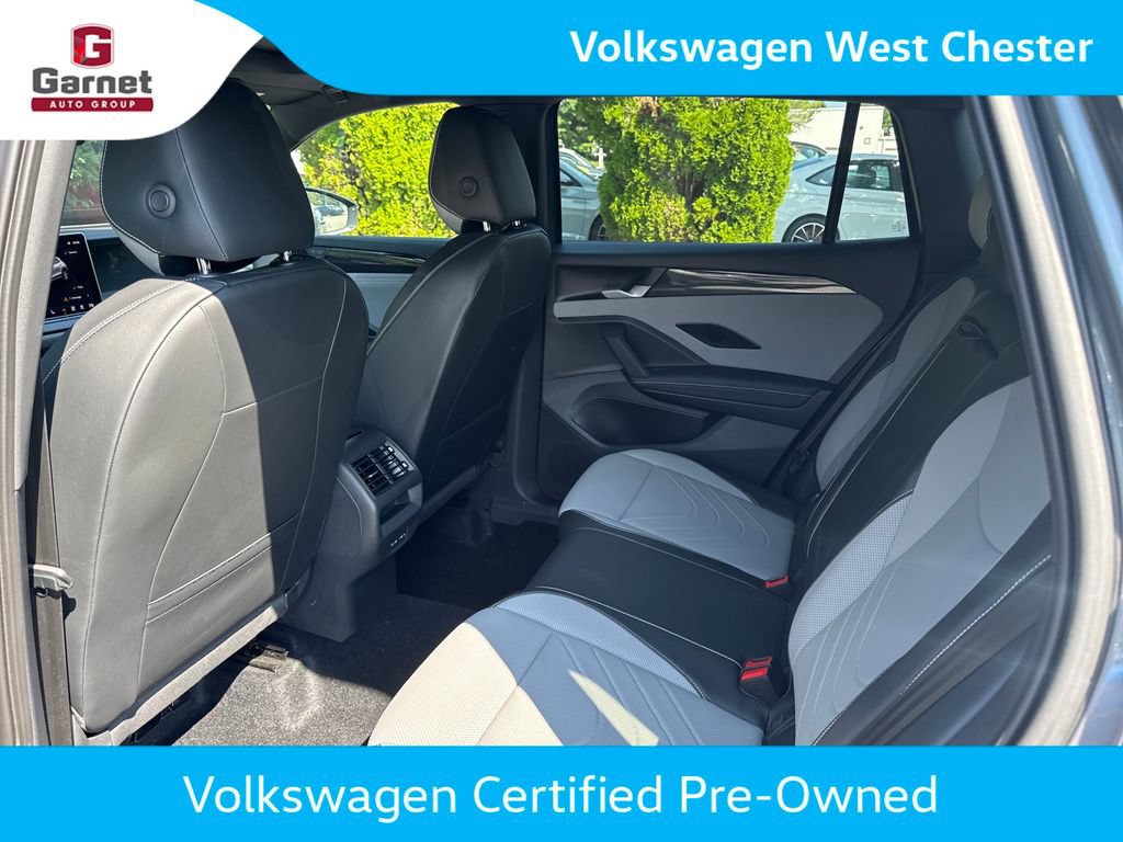 Used 2025 Volkswagen Tiguan SE R-Line AWD/4WD image 14