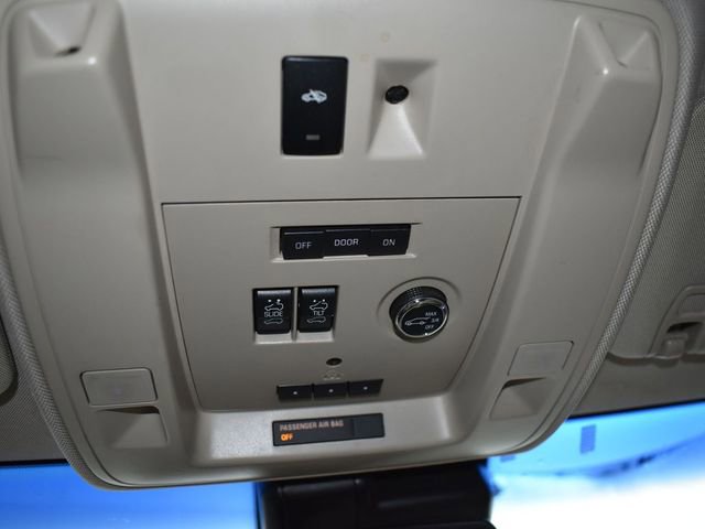 Used 2015 Cadillac Escalade ESV Luxury image 32