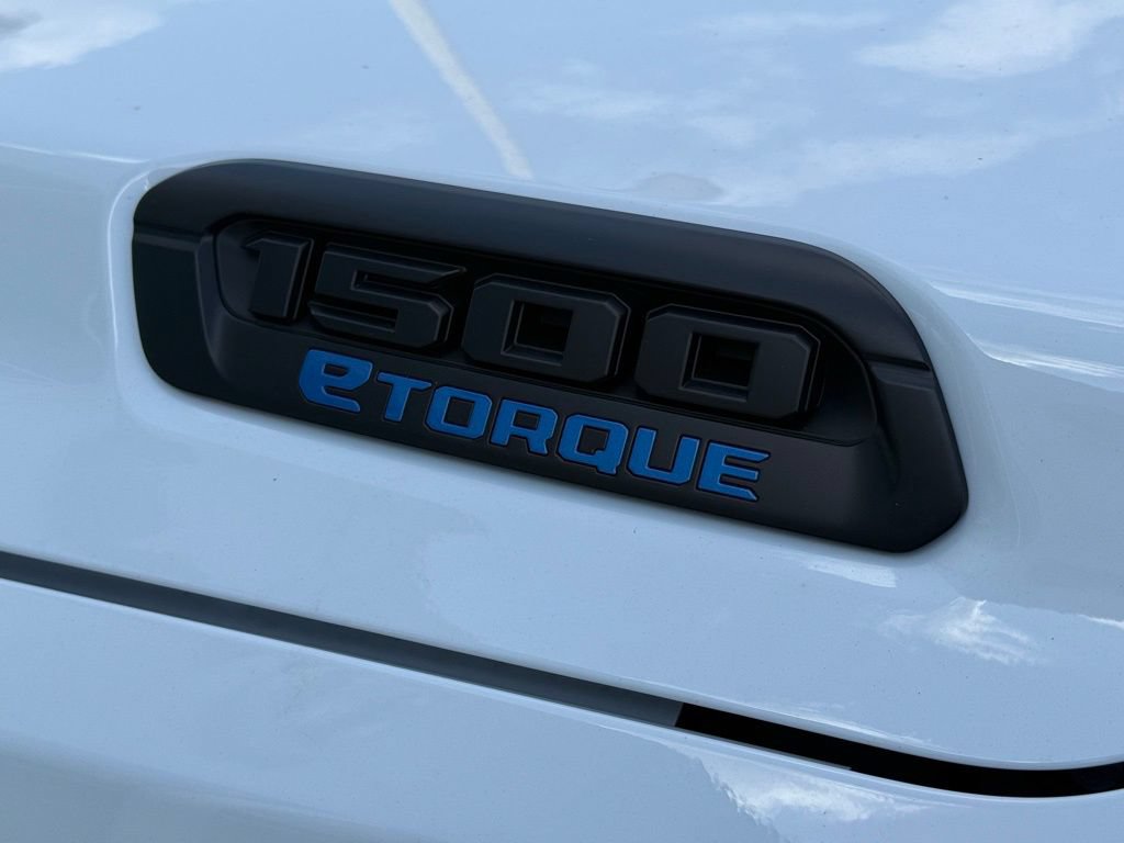New 2026 RAM 1500 Tradesman AWD/4WD image 31