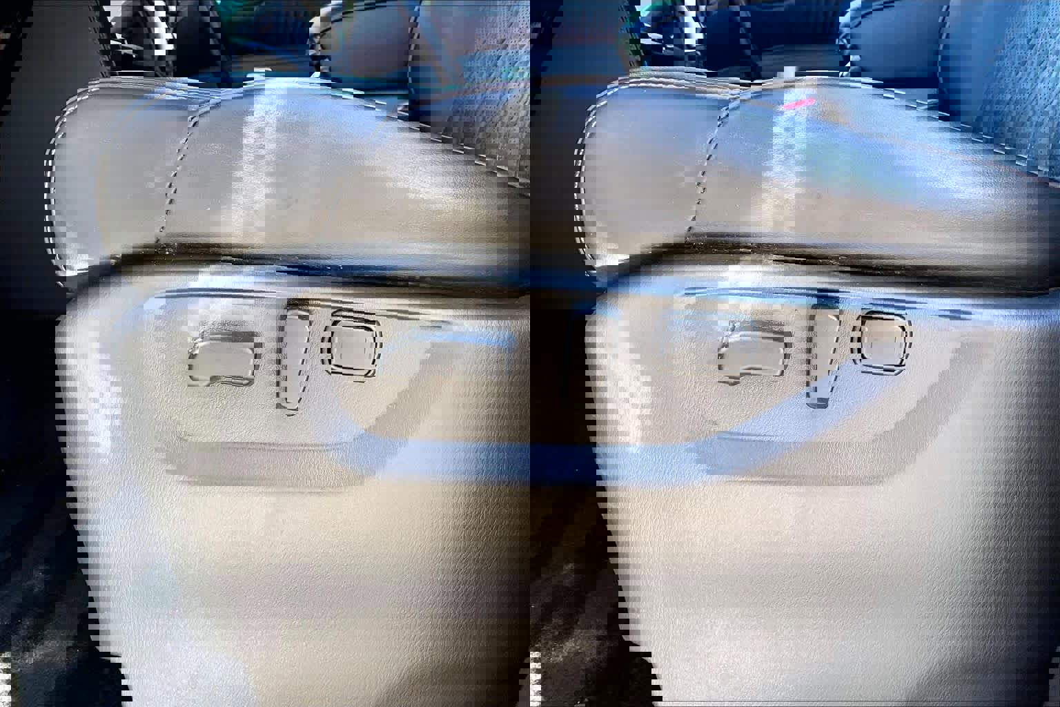 Used 2023 Nissan Armada Platinum w/ Cargo Package image 29