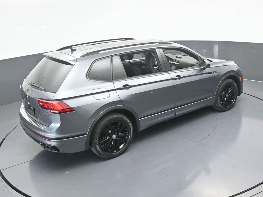 Used 2022 Volkswagen Tiguan SE R-Line image 58