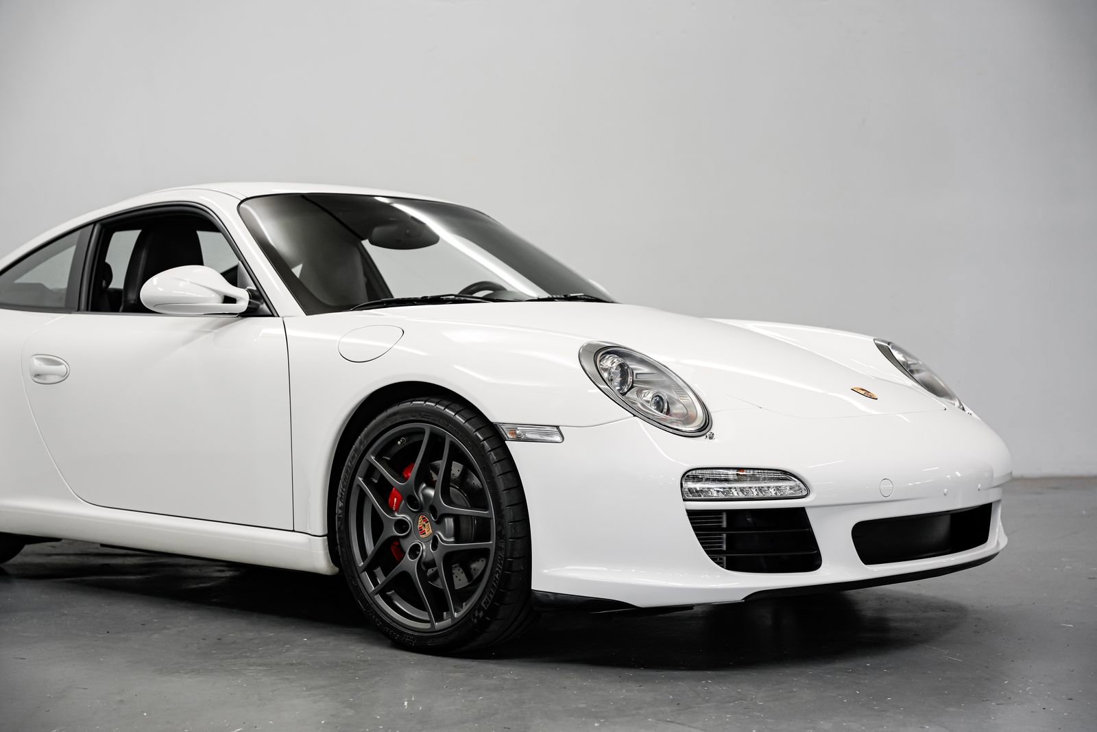 Used 2009 Porsche 911 Carrera S RWD image 39