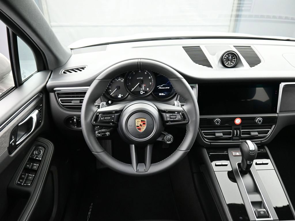 New 2026 Porsche Macan GTS AWD/4WD image 18