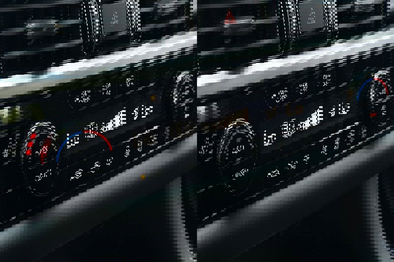 New 2025 Nissan Pathfinder SV image 24