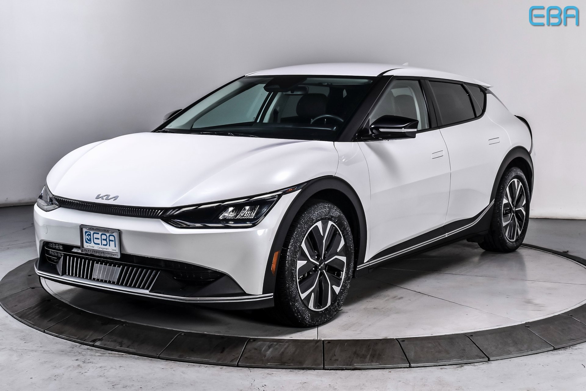 Used 2024 Kia EV6 Light image 2