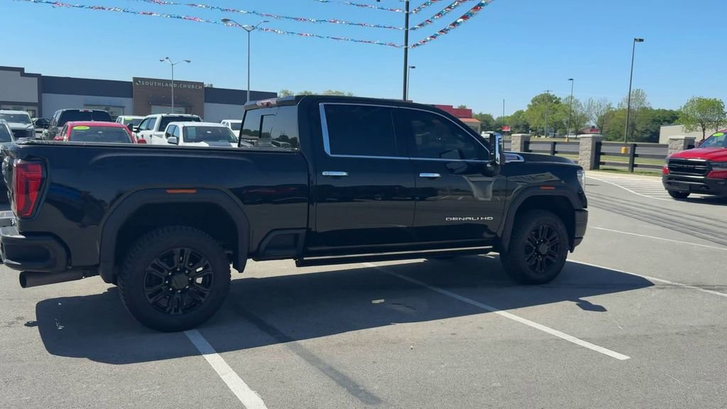 Used 2023 GMC Sierra 2500 Denali w/ Denali Black Diamond Edition AWD/4WD image 6