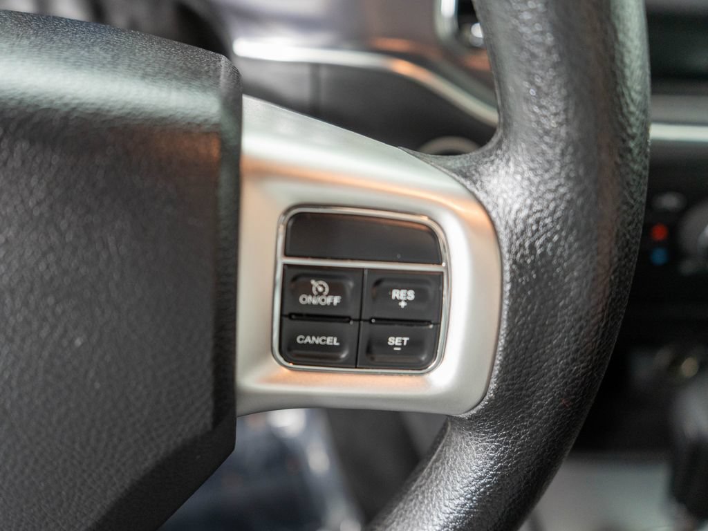 Used 2014 Dodge Charger SE RWD image 16