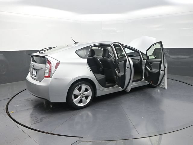 Used 2015 Toyota Prius Five FWD image 36