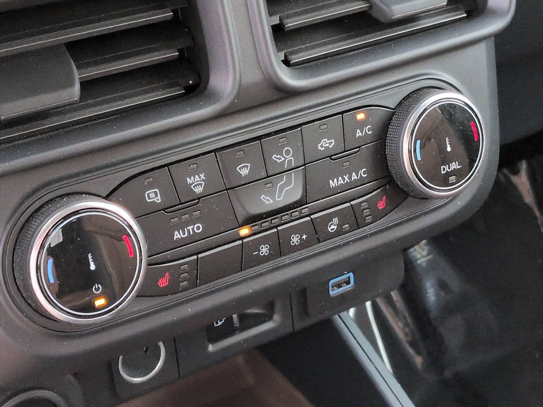 Certified 2024 Ford Maverick Lariat image 24