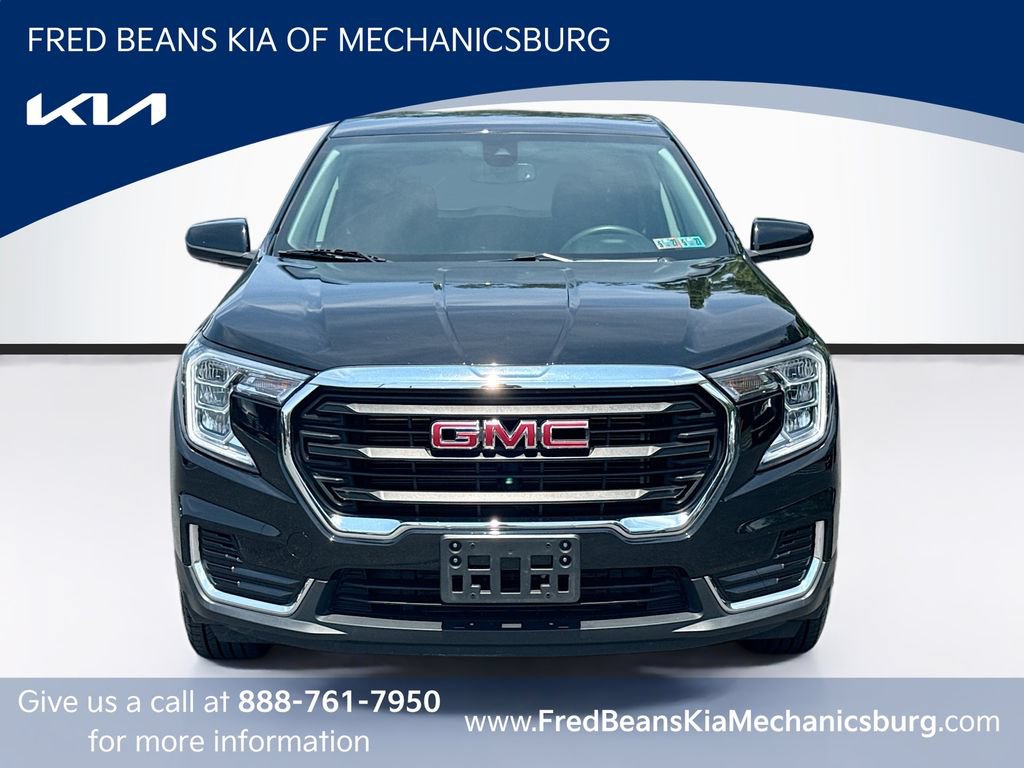 Used 2024 GMC Terrain SLE AWD/4WD image 2