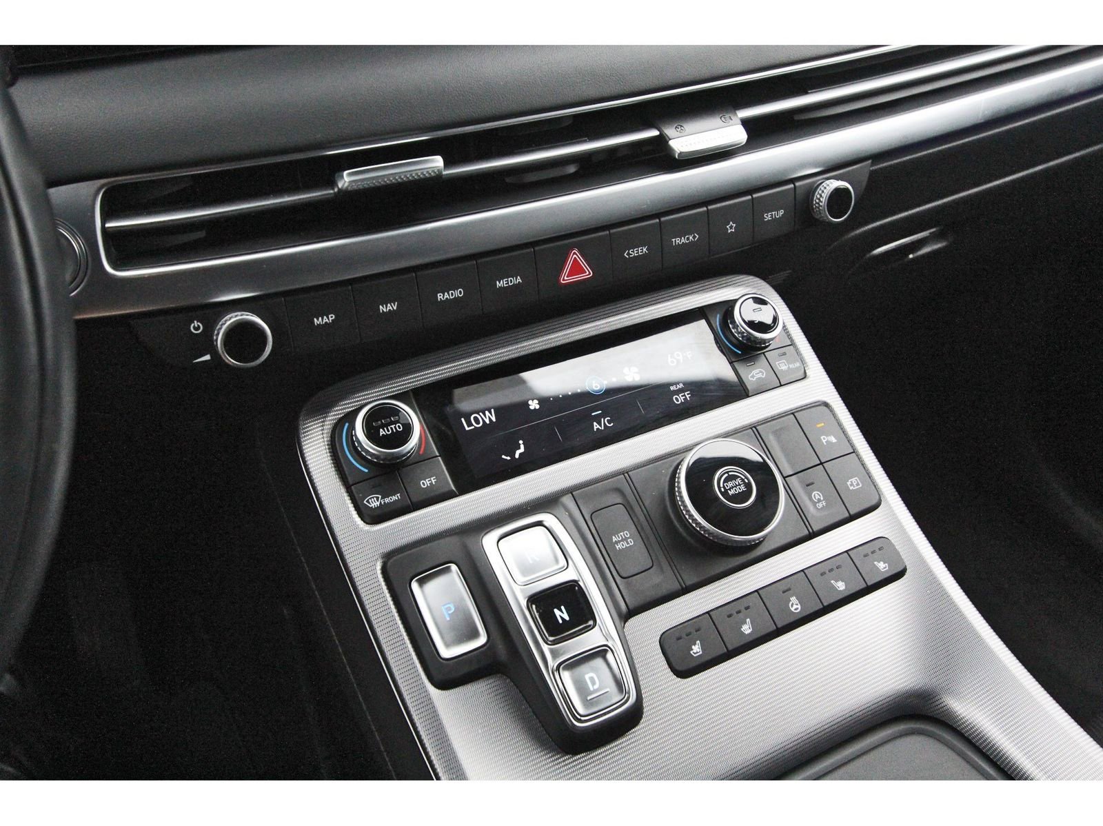 Used 2023 Hyundai Palisade Calligraphy image 25