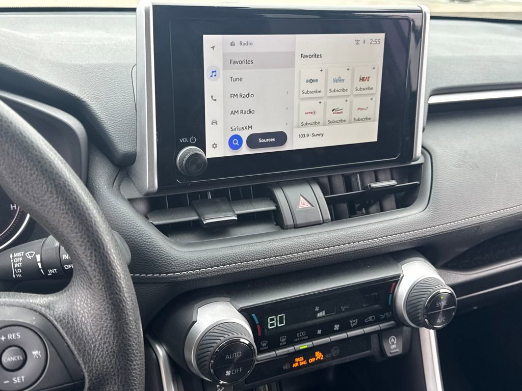 Used 2024 Toyota RAV4 XLE image 21