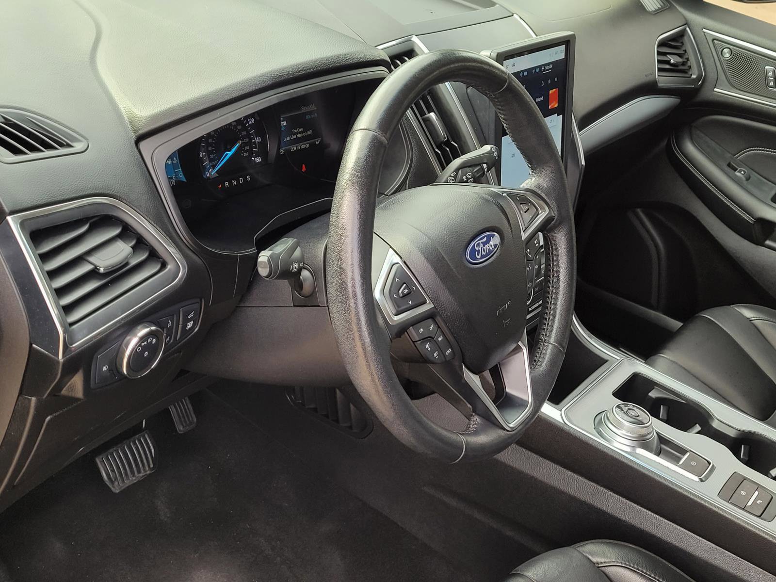 Used 2022 Ford Edge Titanium AWD/4WD image 23