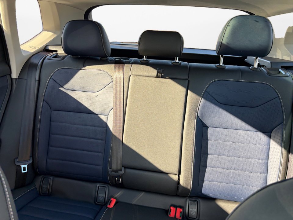 New 2026 Volkswagen Taos SEL AWD/4WD image 12