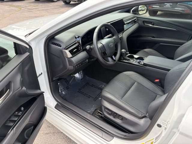 Used 2025 Toyota Camry XSE FWD image 13