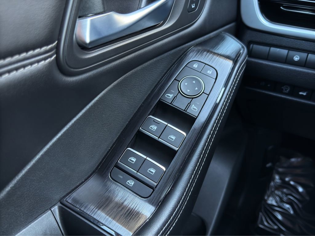 Used 2023 Nissan Rogue SL w/ SL Premium Package image 11