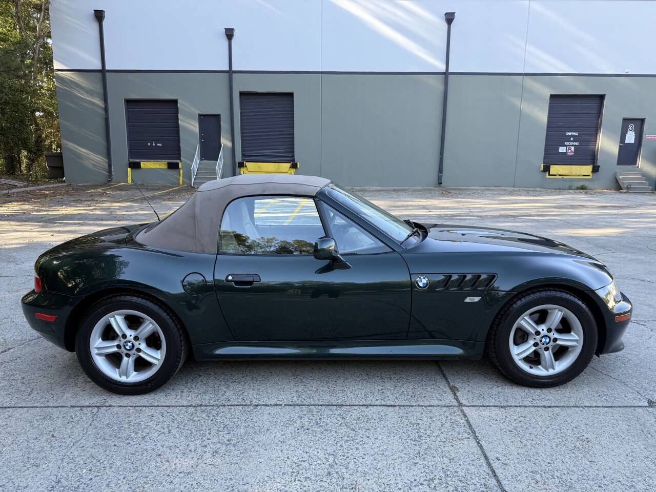 Used 2000 BMW Z3 2.5i image 3