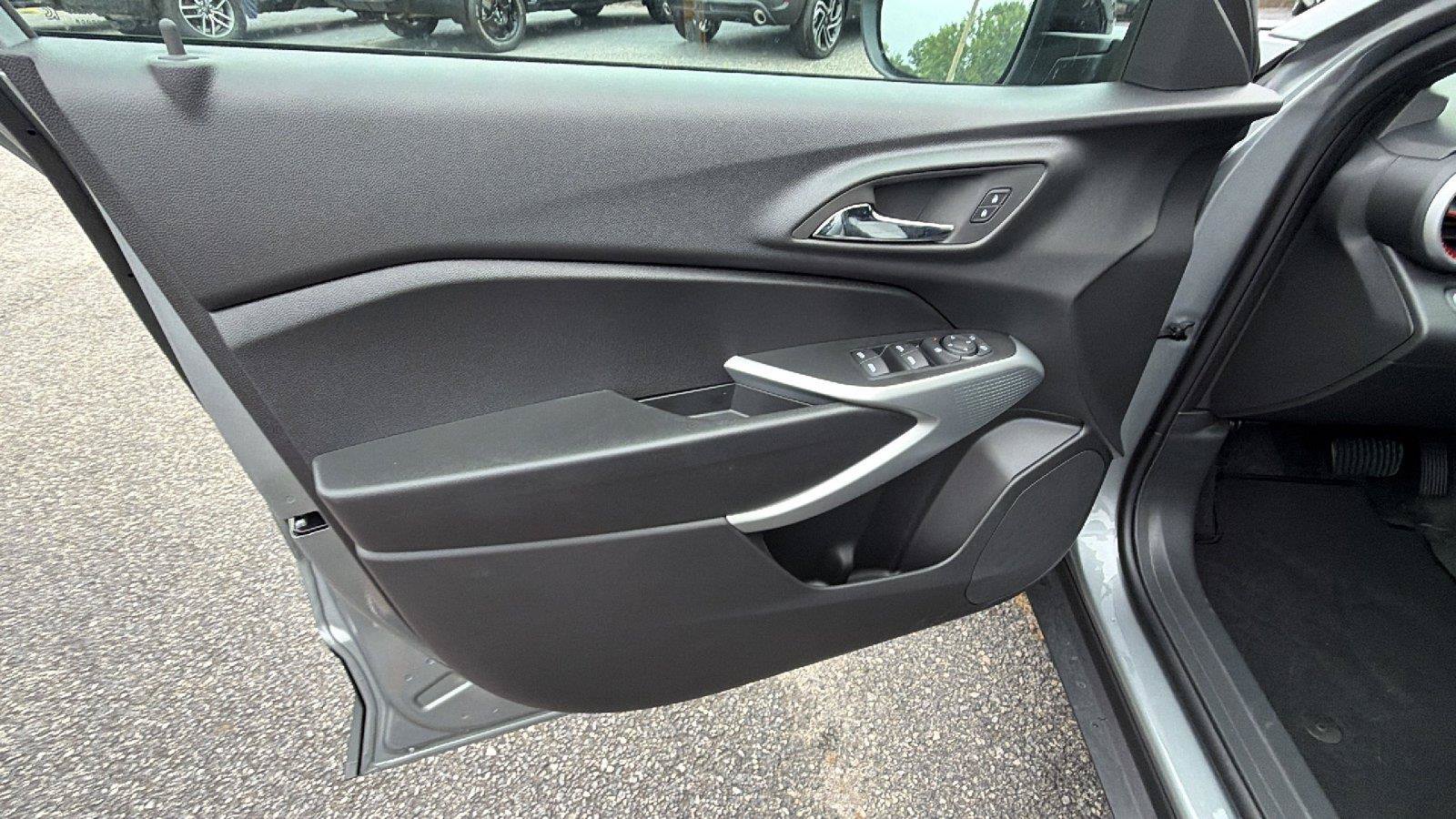 New 2026 Chevrolet Trax RS FWD image 14