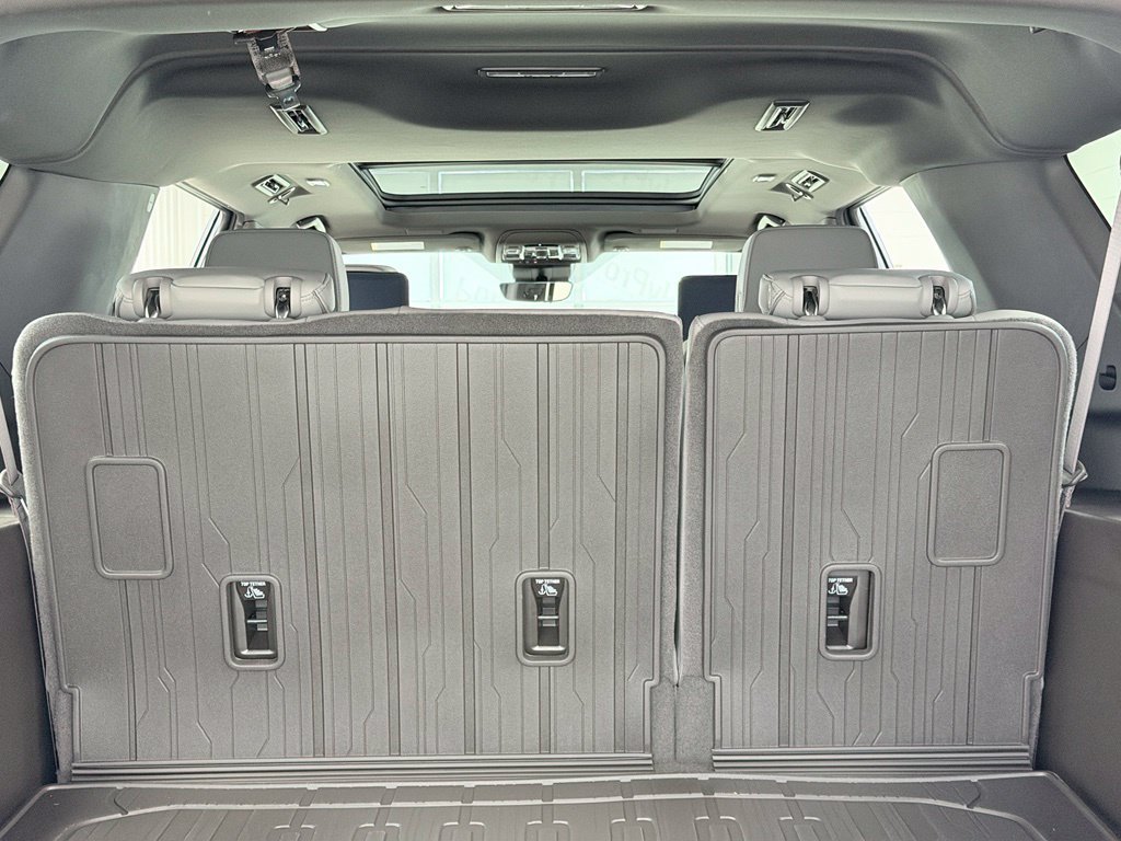 New 2026 GMC Yukon XL Elevation w/ Elevation Premium Package AWD/4WD image 37
