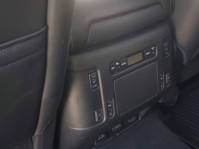 Used 2020 Nissan Armada Platinum w/ Captain's Chairs Package image 38