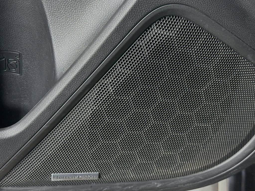 Used 2023 Subaru Outback Touring XT image 22