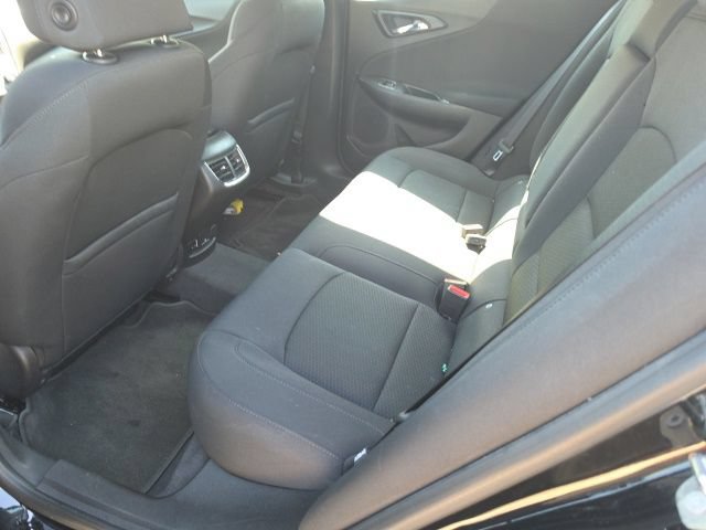Used 2016 Chevrolet Malibu LT FWD image 7