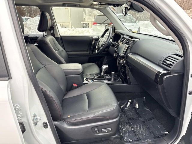 Used 2024 Toyota 4Runner TRD Off-Road Premium image 9