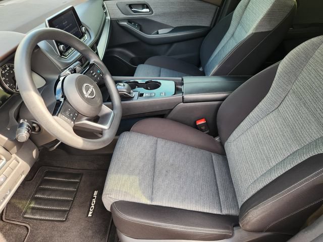 Used 2023 Nissan Rogue SV FWD image 14