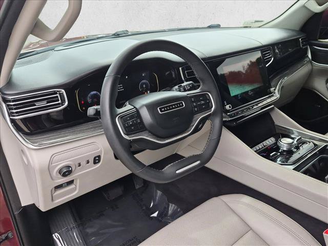 Used 2022 Jeep Wagoneer Series III w/ Premium Group I AWD/4WD image 10
