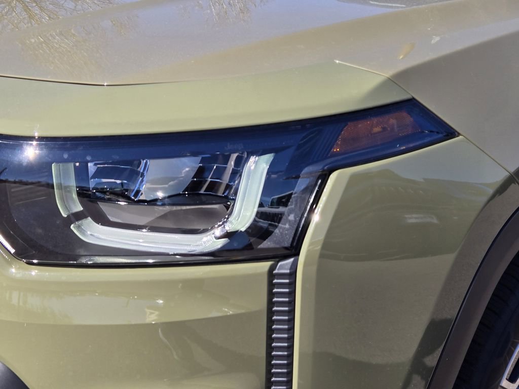 New 2026 Jeep Cherokee Laredo image 5