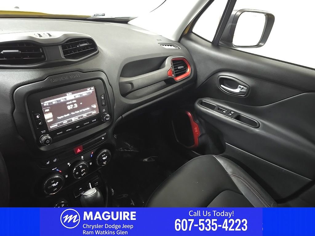 Used 2015 Jeep Renegade Trailhawk w/ Premium Leather Group AWD/4WD image 28