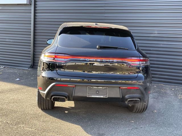 Certified 2025 Porsche Macan image 7