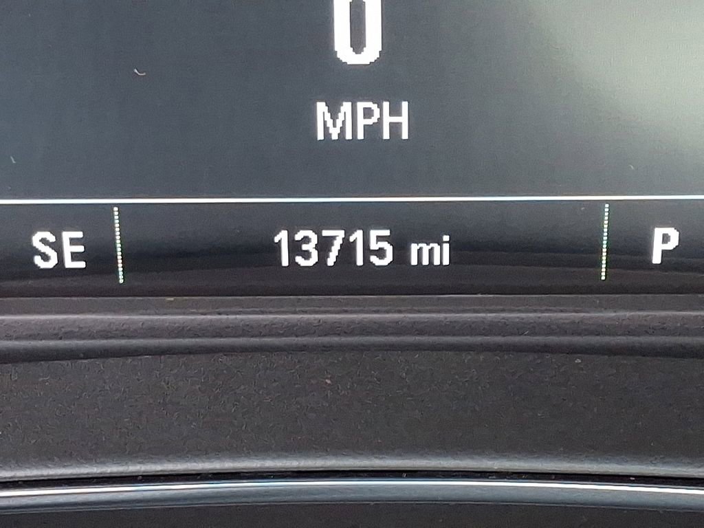 Used 2017 Chevrolet Cruze LT w/ Convenience Package image 19